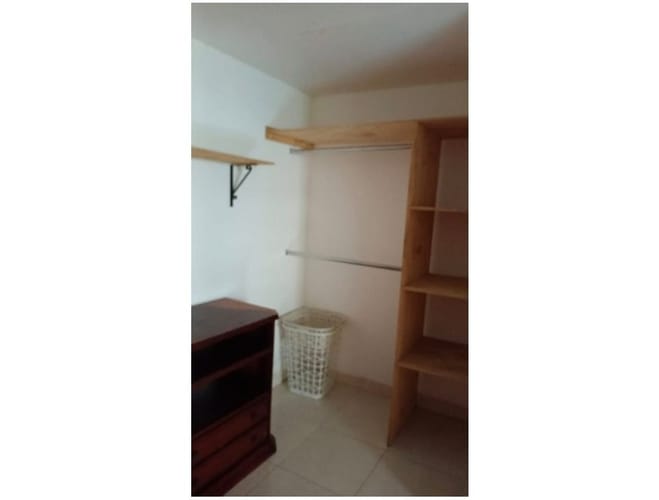 Casa de 13 alcobas en venta en Laureles, Medellín, 327 m² · foto 11 de 21