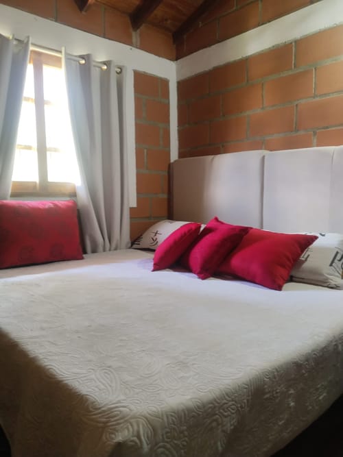 Casa de 3 alcobas en venta en Campo Alegre, Marinilla, 200 m² · foto 7 de 24