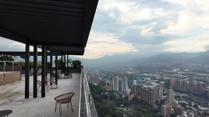 Apartamento en venta en El Poblado, Medellín · foto 5 de 15