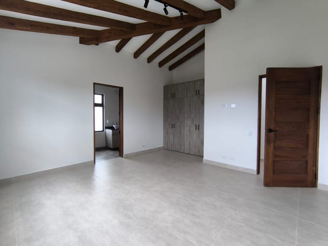 Casa de 4 alcobas en venta en El Carmen de Viboral, 400 m² · foto 11 de 20