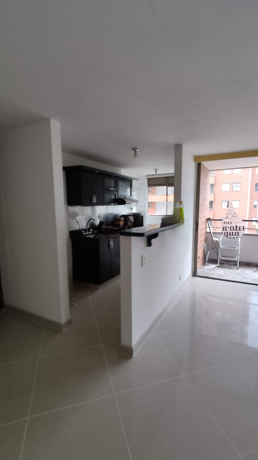Apartamento en venta en El Poblado, Medellín · foto 3 de 17