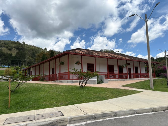 Casa de 3 alcobas en venta en El Carmen, El Retiro, 185 m² · foto 13 de 13