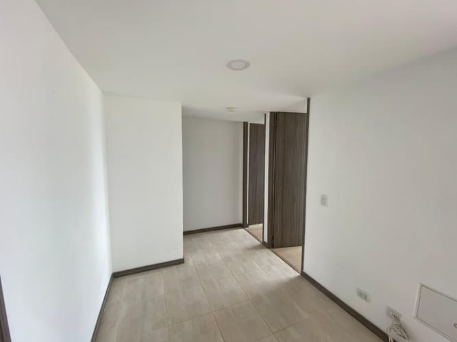 Apartamento de 3 alcobas en venta en Entreamigos, Sabaneta, 77 m² · foto 7 de 13