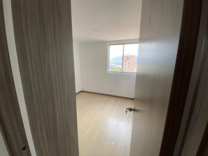 Apartamento de 3 alcobas en venta en Entreamigos, Sabaneta, 77 m² · foto 10 de 13