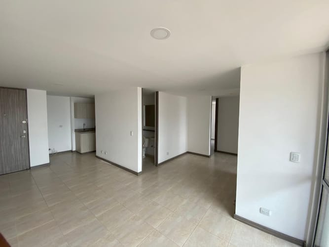 Apartamento de 3 alcobas en venta en Entreamigos, Sabaneta, 77 m² · foto 12 de 13