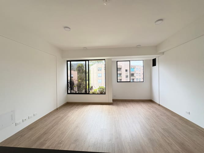Apartaestudio en venta en El Carmen, El Retiro, 53 m² · foto 2 de 9