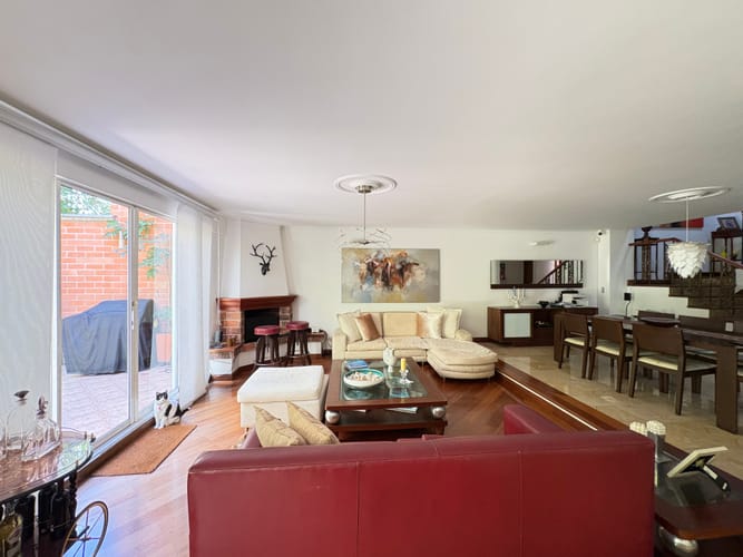 Casa de 4 alcobas en venta en El Poblado, Medellín, 360 m² · foto 3 de 21