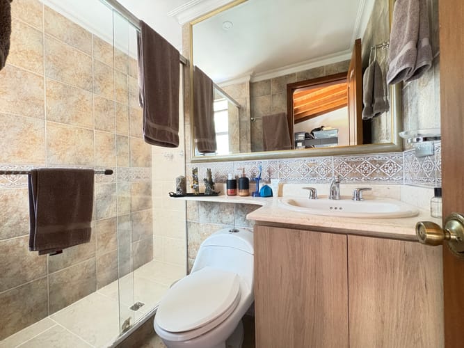 Casa de 4 alcobas en venta en El Poblado, Medellín, 360 m² · foto 9 de 21