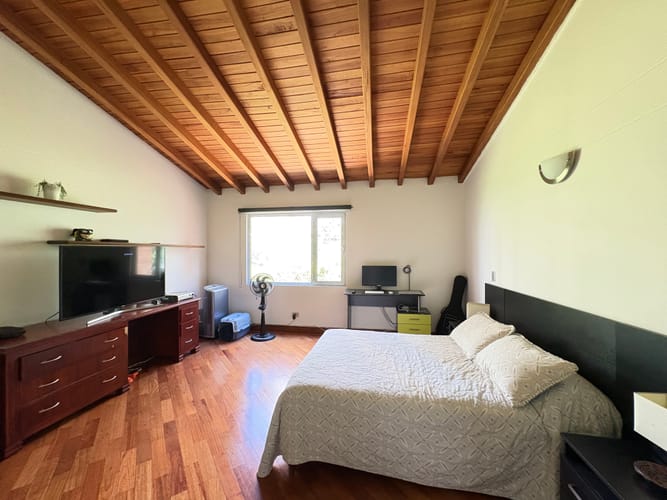 Casa de 4 alcobas en venta en El Poblado, Medellín, 360 m² · foto 14 de 21