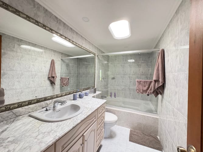 Casa de 4 alcobas en venta en El Poblado, Medellín, 360 m² · foto 15 de 21