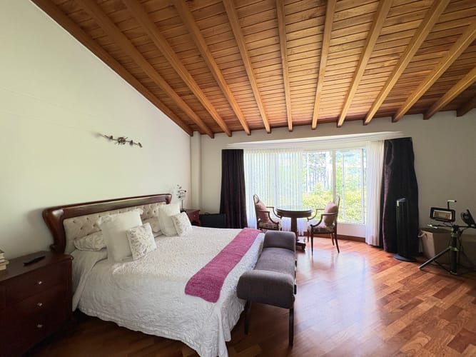 Casa de 4 alcobas en venta en El Poblado, Medellín, 360 m² · foto 18 de 21