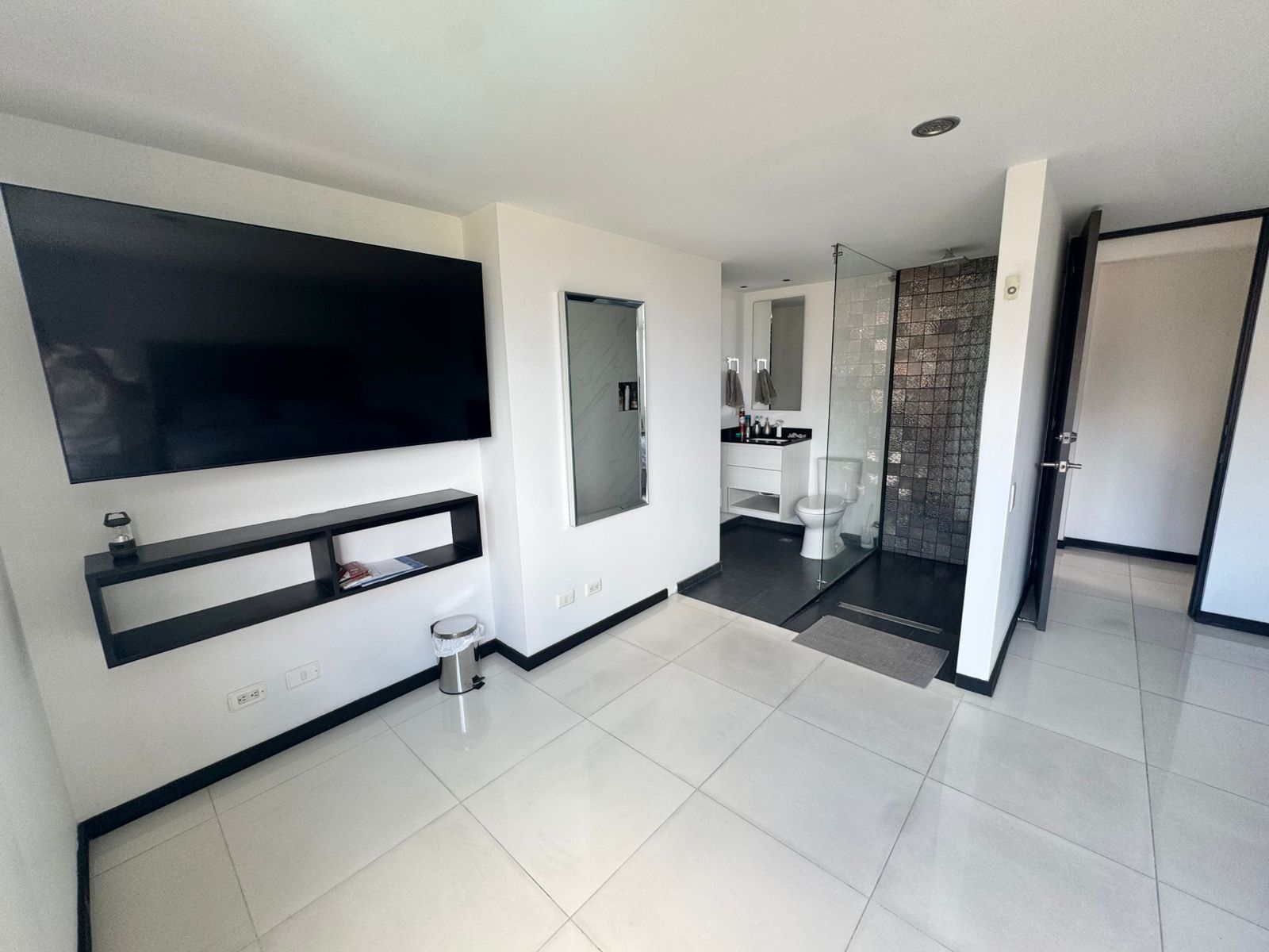 Apartamento en venta en El Poblado, Medellín · foto 4 de 17