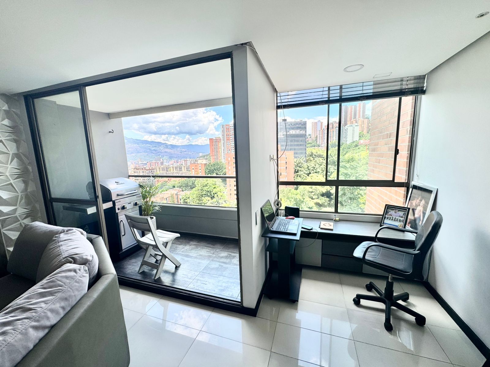 Apartamento en venta en El Poblado, Medellín · foto 5 de 17