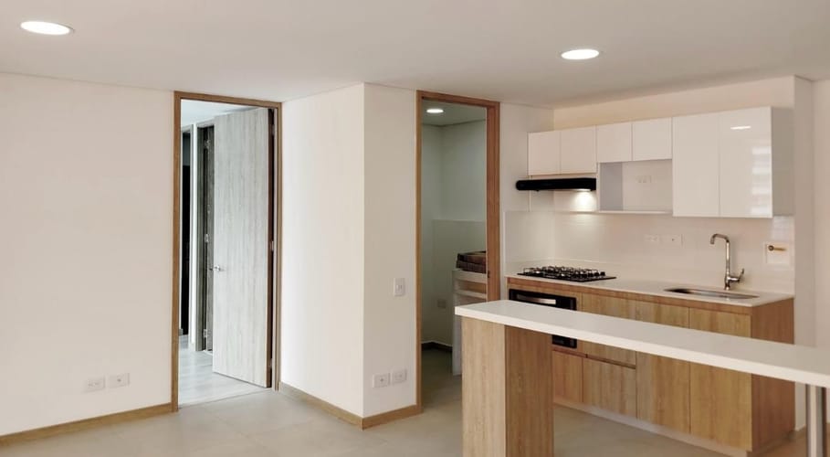 Apartamento de 2 alcobas en venta en Entreamigos, Sabaneta, 72 m² · foto 2 de 8