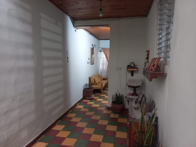 Casa de 13 alcobas en venta en Belén, Medellín, 198 m² · foto 3 de 15