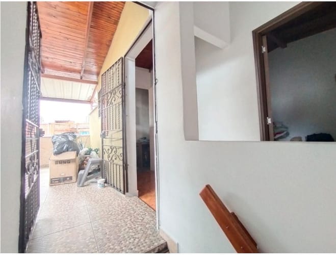 Casa de 6 alcobas en venta en Las Palmas, Medellín, 135 m² · foto 5 de 23