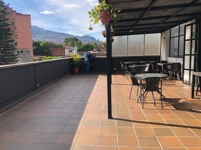 Edificio en venta en Bolivariana, Medellín, 175 m² · foto 5 de 24