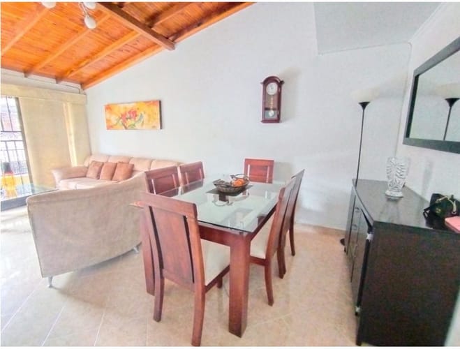 Casa de 6 alcobas en venta en Las Palmas, Medellín, 135 m² · foto 18 de 23