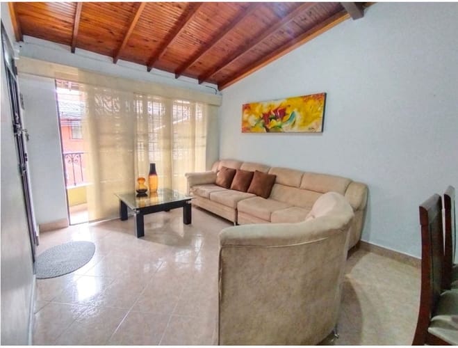 Casa de 6 alcobas en venta en Las Palmas, Medellín, 135 m² · foto 22 de 23