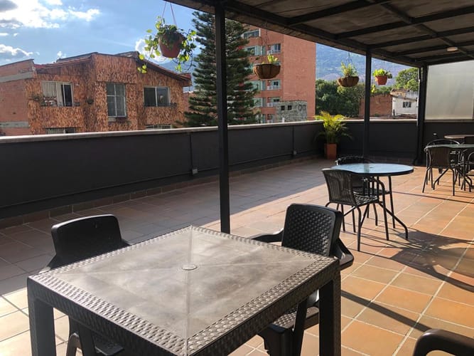 Edificio en venta en Bolivariana, Medellín, 175 m² · foto 22 de 24