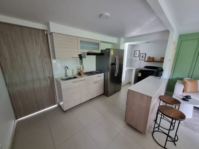 Apartamento de 2 alcobas en venta en Simon Bolivar Sb (Centro), Copacabana, 52 m² · foto 2 de 7