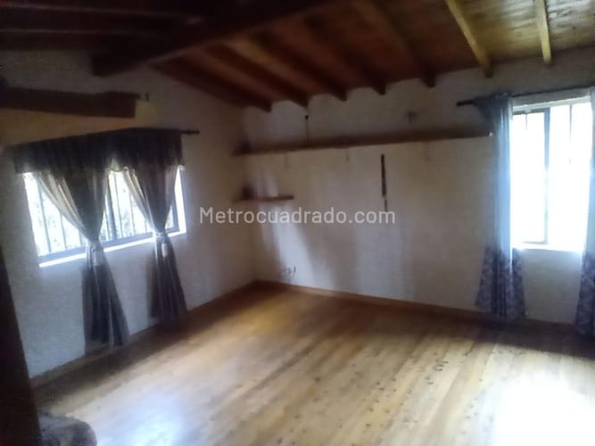 Finca en venta en Santa Elena, Medellín, 7382 m² · foto 6 de 16