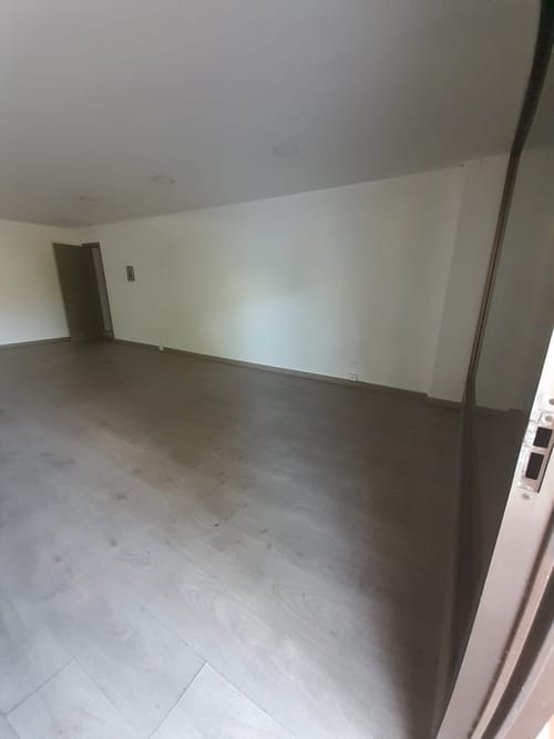 Local en venta en Suramericana, Medellín, 41 m² · foto 2 de 6