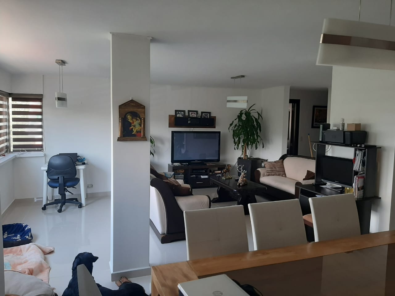 Apartamento en venta en El Poblado, Medellín · foto 2 de 18