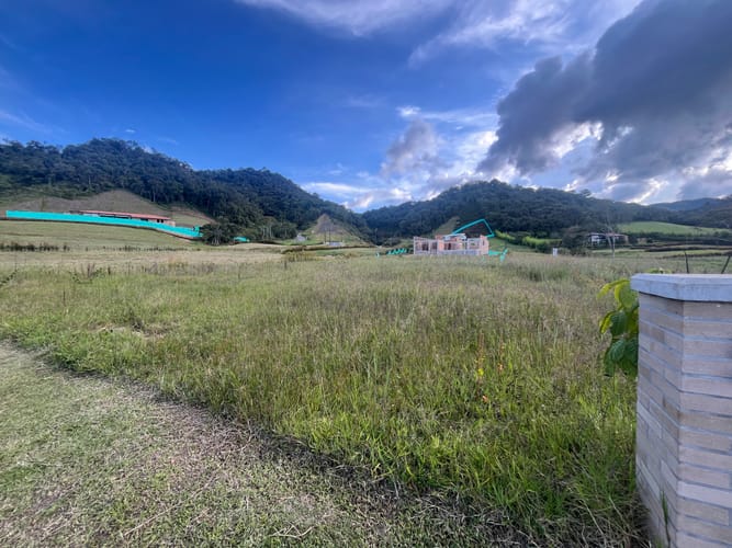 Lote en venta en El Tambo, La Ceja, 1383 m² · foto 3 de 5