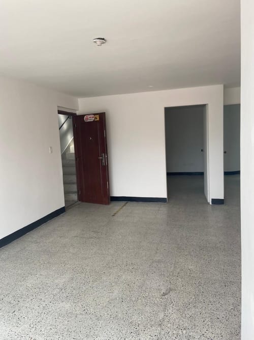 Local en venta en Laureles, Medellín, 229 m² · foto 4 de 5