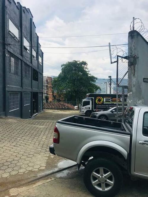 Bodega en venta en Colasania, Medellín, 400 m² · foto 3 de 6