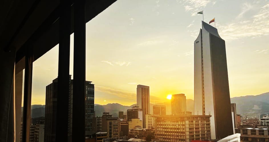 Apartamento en venta en La Candelaria, Medellín · foto 2 de 20
