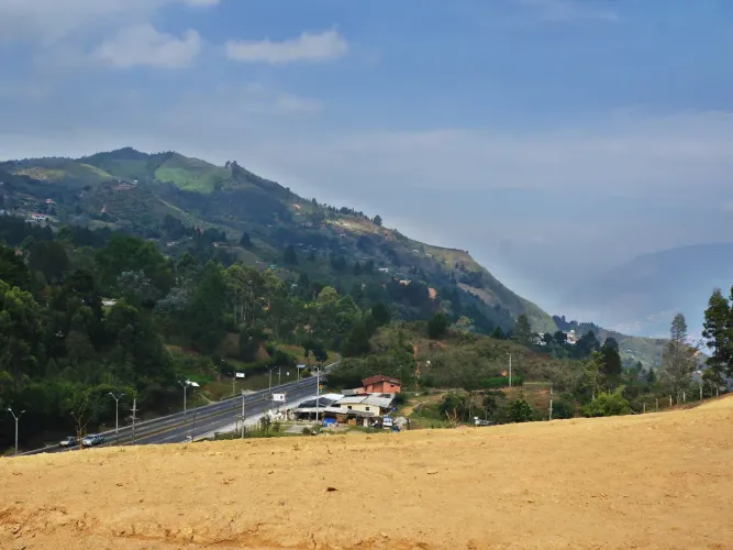 Lote en venta en Alto De La Virgen, Guarne, 36000 m² · foto 5 de 24