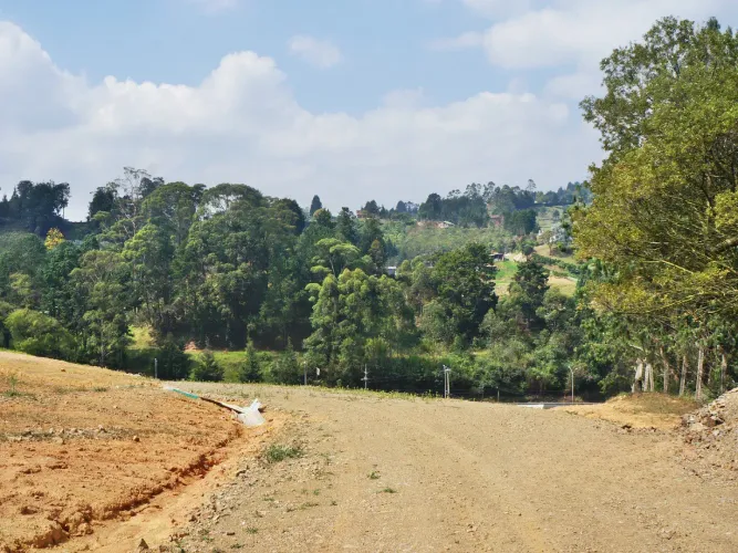 Lote en venta en Alto De La Virgen, Guarne, 36000 m² · foto 6 de 24