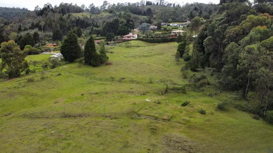 Lote en venta en Guarne, 21000 m² · foto 10 de 14