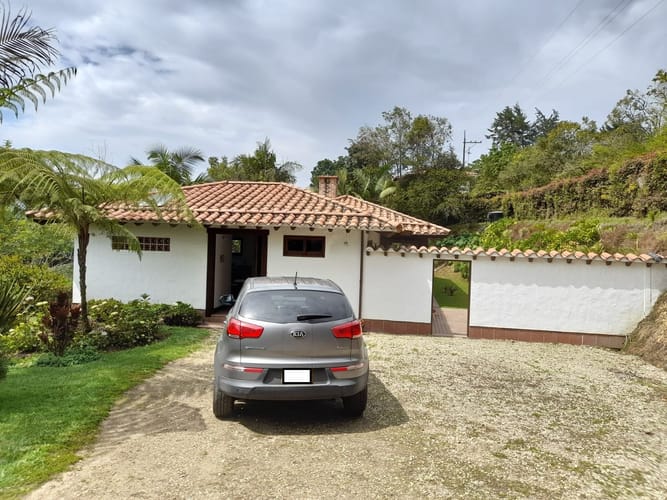 Finca en venta en El Carmen De Viboral, El Carmen de Viboral, 3850 m² · foto 4 de 24