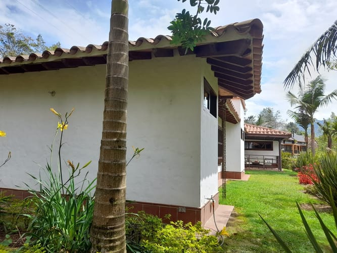 Finca en venta en El Carmen De Viboral, El Carmen de Viboral, 3850 m² · foto 14 de 24