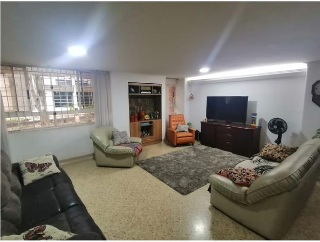 Apartamento de 4 alcobas en venta en Belén, Medellín, 189 m² · foto 3 de 15