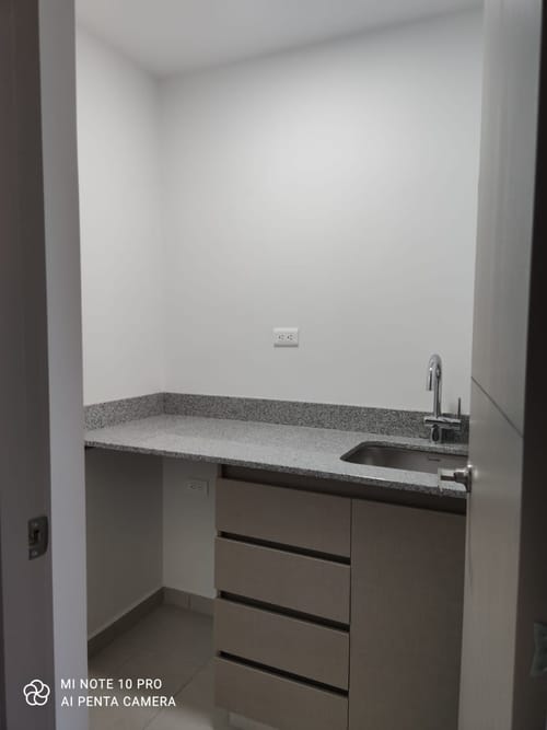 Oficina en venta en Laureles, Medellín, 37 m² · foto 5 de 13