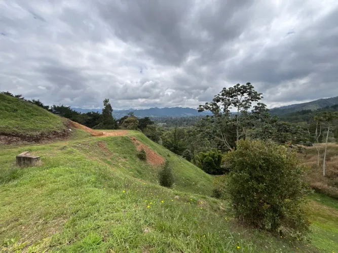 Lote en venta en Guayabito, Rionegro, 10006 m² · foto 4 de 16