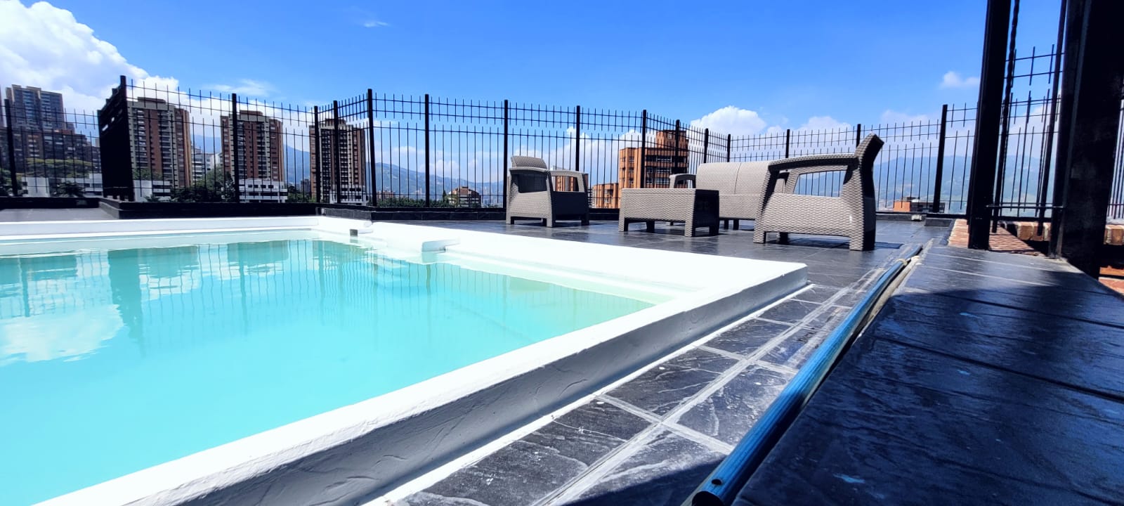 Apartamento en venta en El Poblado, Medellín · foto 9 de 15