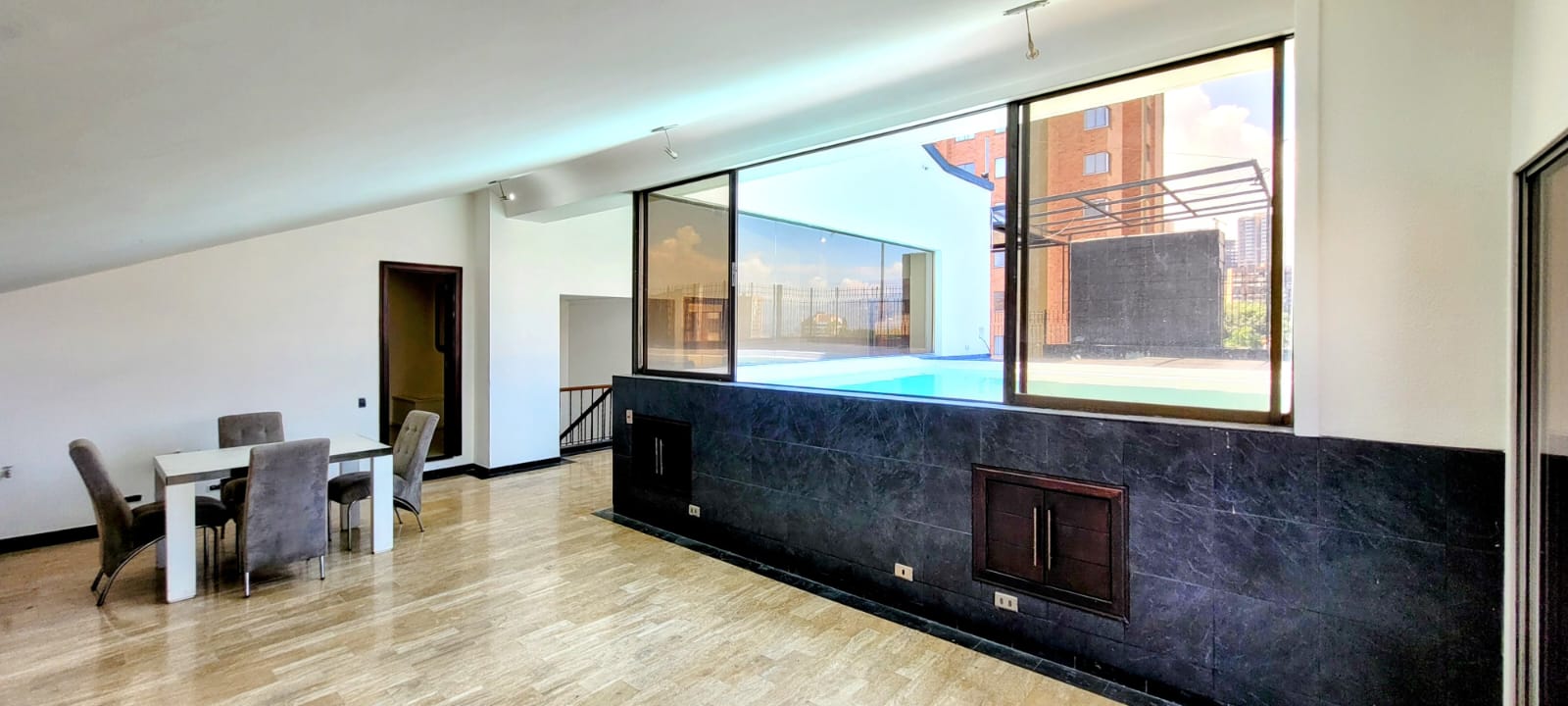 Apartamento en venta en El Poblado, Medellín · foto 13 de 15