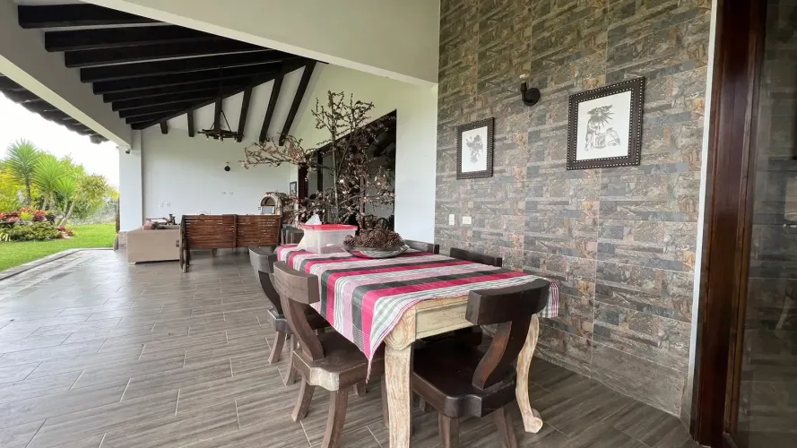 Casa de 5 alcobas en venta en La Mosquita, Guarne, 500 m² · foto 8 de 24