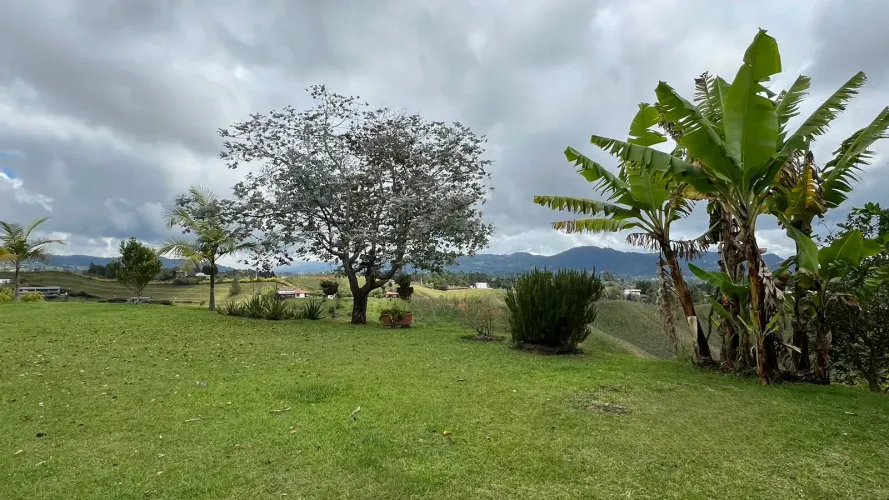 Casa de 5 alcobas en venta en La Mosquita, Guarne, 500 m² · foto 15 de 24