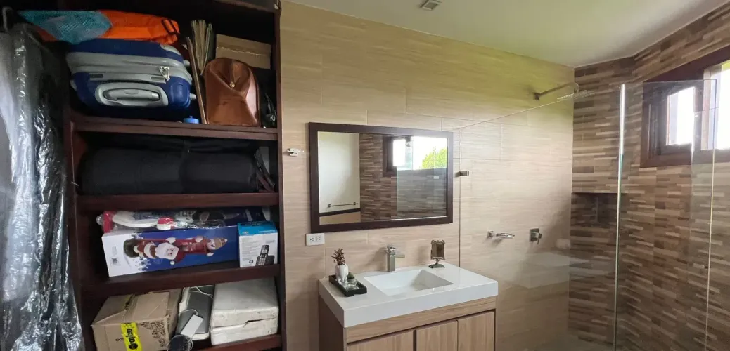 Casa de 5 alcobas en venta en La Mosquita, Guarne, 500 m² · foto 18 de 24