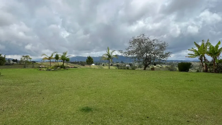 Casa de 5 alcobas en venta en La Mosquita, Guarne, 500 m² · foto 23 de 24