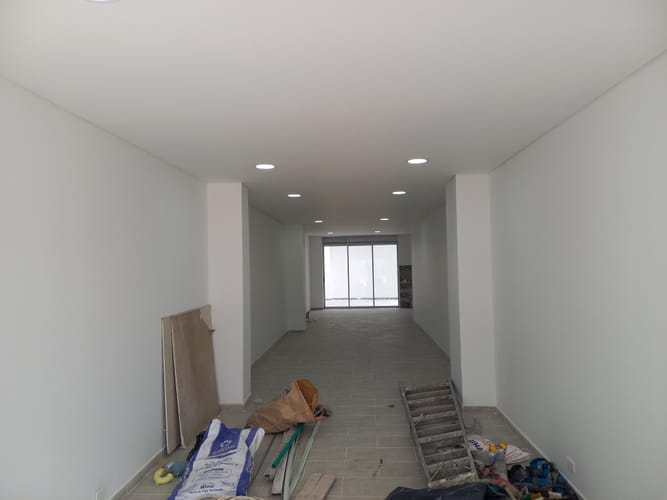Local en venta en Altavista, Medellín, 102 m² · foto 2 de 13