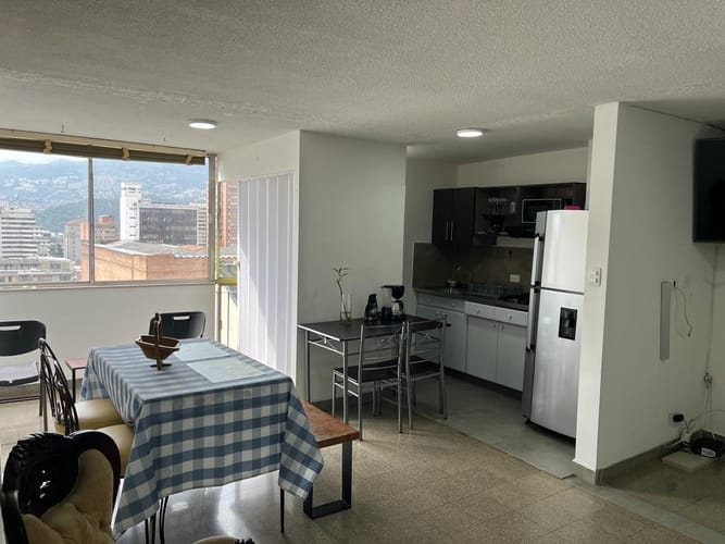 Apartamento de 3 alcobas en venta en La Candelaria, Medellín, 295 m² · foto 3 de 18