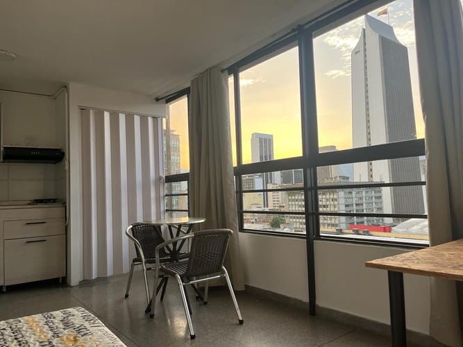 Apartamento de 3 alcobas en venta en La Candelaria, Medellín, 295 m² · foto 11 de 18