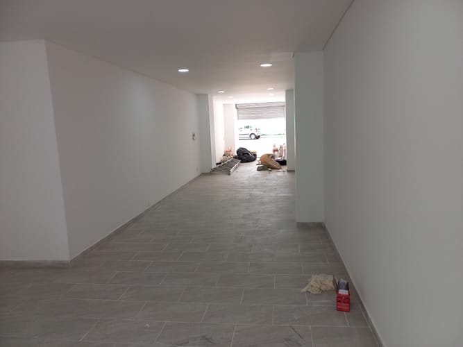Local en venta en Altavista, Medellín, 102 m² · foto 11 de 13